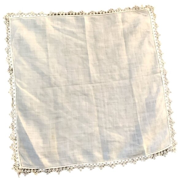 Vintage Ladies Crochet Lace Trim Handkerchief Off White/Beige  11x11" 93A - Picture 2 of 4